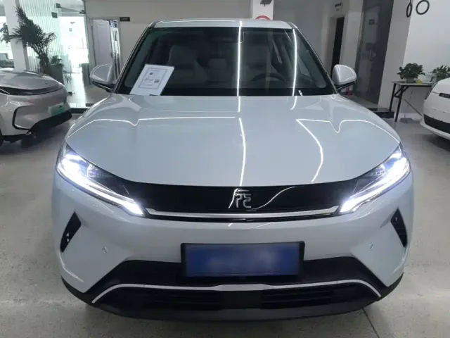 BYD Yuan UP — Фото автомобиля 2