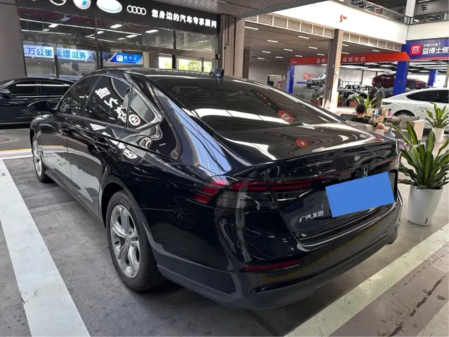 Honda Accord — Фото автомобиля 14