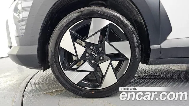 Hyundai Kona Kona (SX2) Бензин 1.6 турбо 2WD — Фото автомобиля 5