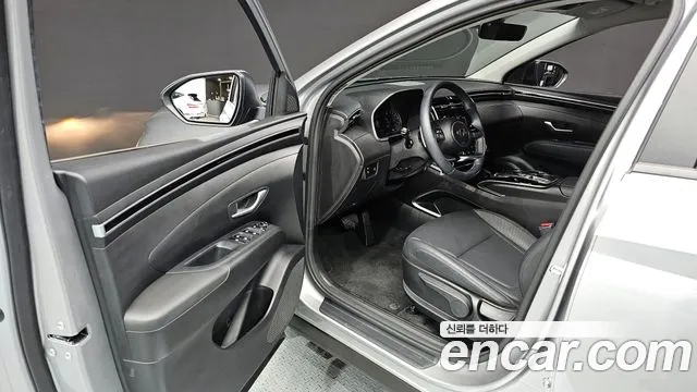 Hyundai Tucson Tucson (NX4) Бензин 1.6 турбо 2WD — Фото автомобиля 11