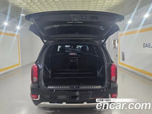 Hyundai Palisade Palisade Дизель 2.2 2WD — Фото автомобиля 19