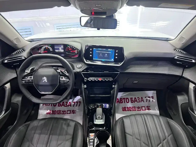 Peugeot 2008 — Фото автомобиля 10