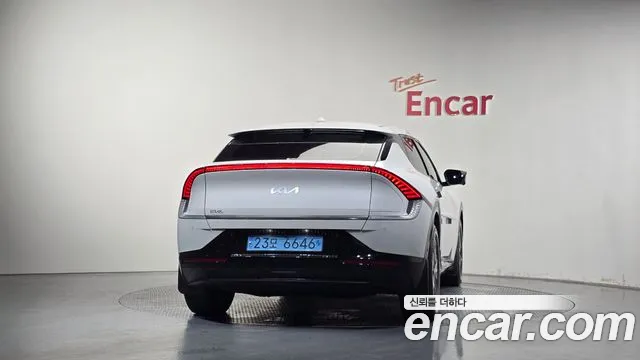 Kia EV6 — Фото автомобиля 4