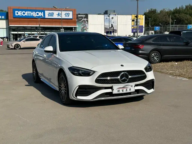Mercedes-Benz C-Class — Фото автомобиля 3