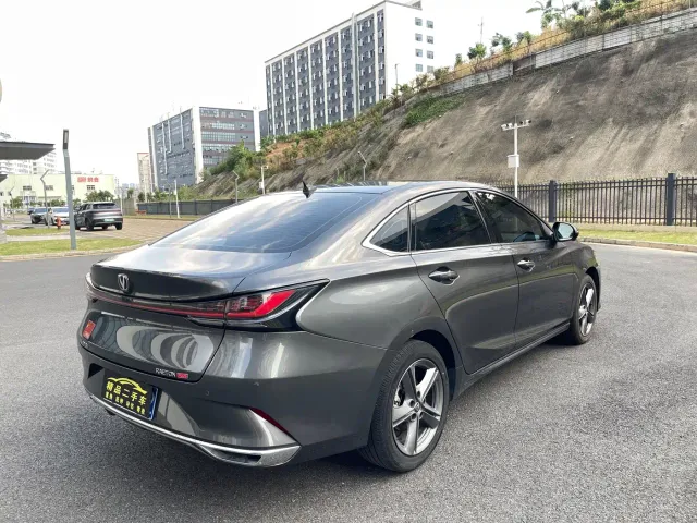 Changan Raeton Plus — Фото автомобиля 12