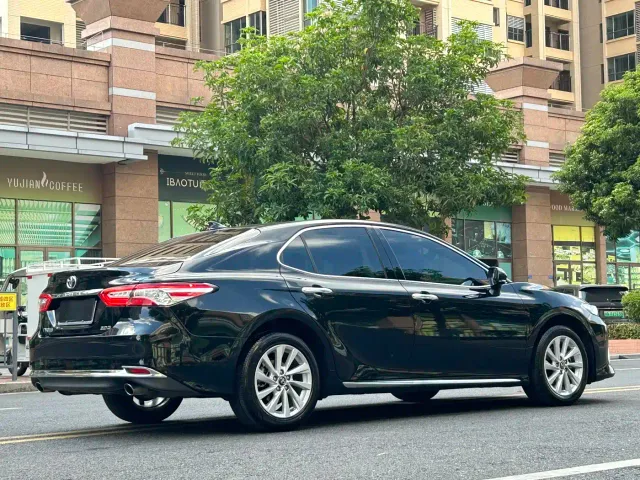 Toyota Camry — Фото автомобиля 4