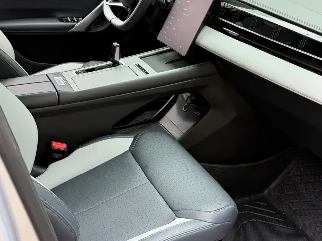 Geely Boyue L — Фото автомобиля 12