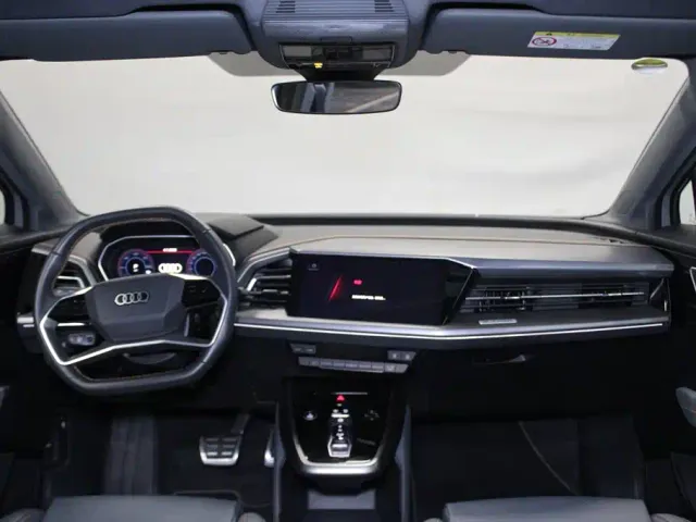 Audi Q4 e-tron — Фото автомобиля 9