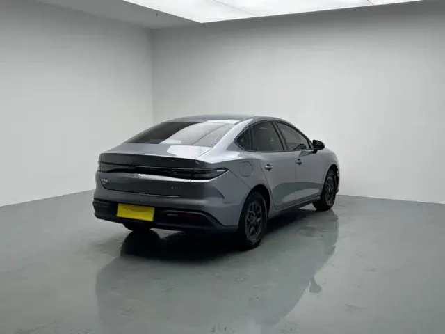 BYD Seal 05 DM-i — Фото автомобиля 6