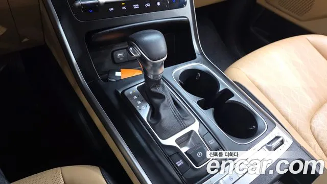 Kia Canival Carnival 4 поколение 9 мест Prestige — Фото автомобиля 9