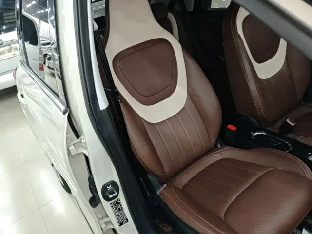 Wuling Bingo — Фото автомобиля 24