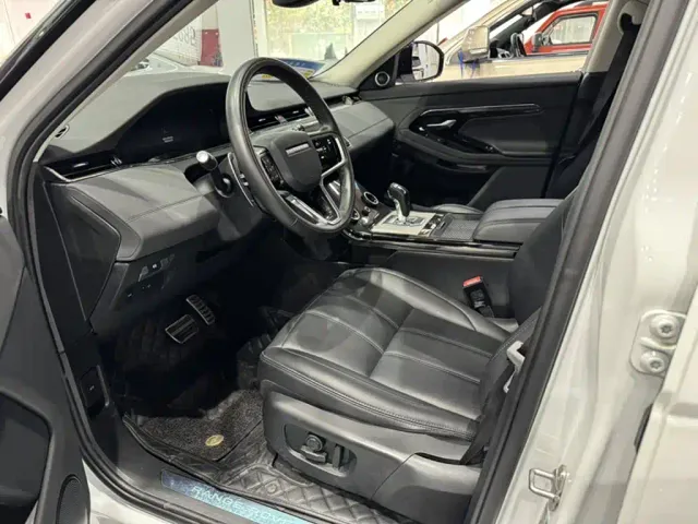 Land Rover Range Rover Evoque — Фото автомобиля 9