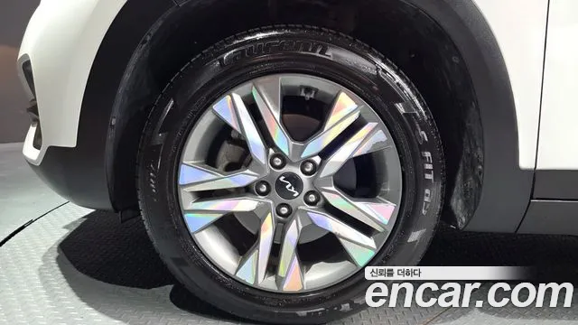 Kia Seltos Seltos Бензин 1.6 турбо 2WD — Фото автомобиля 5