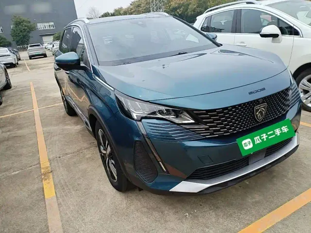 Peugeot 5008 — Фото автомобиля 3