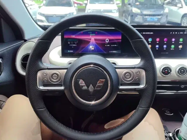Wuling Bingo — Фото автомобиля 10