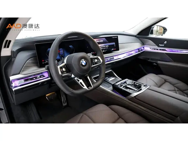 BMW 7 Series — Фото автомобиля 6
