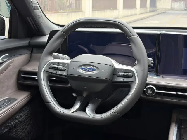 Ford Edge — Фото автомобиля 22