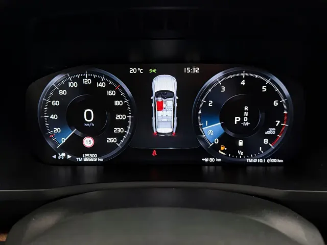 Volvo XC90 — Фото автомобиля 14