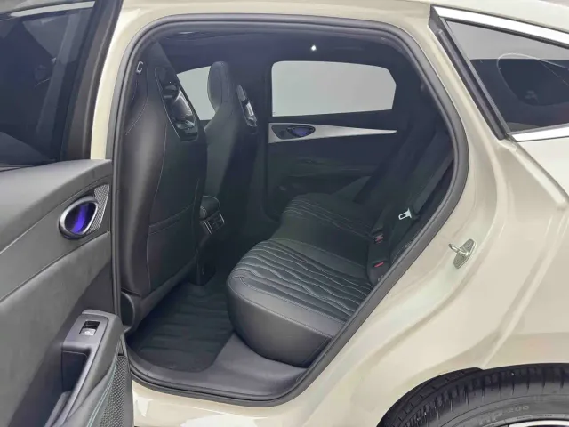 BYD Seal 06 — Фото автомобиля 9