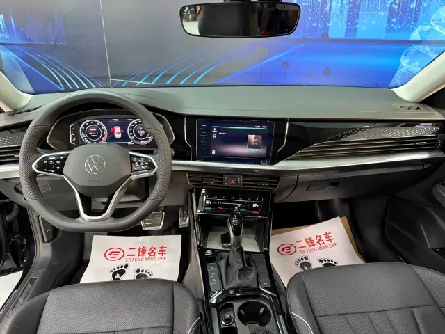 Volkswagen Passat — Фото автомобиля 9