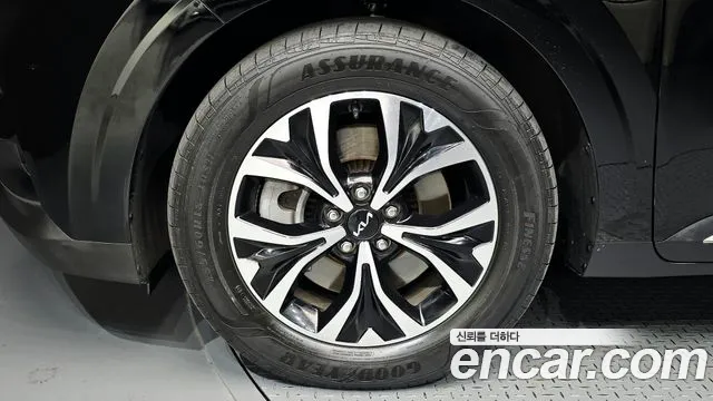 Kia Carnival 4th Gen — Фото автомобиля 5