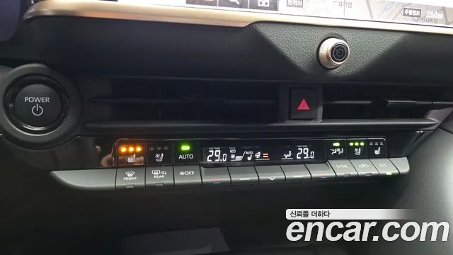Toyota Crown — Фото автомобиля 16