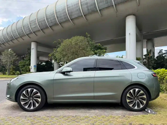Aito M5 — Фото автомобиля 12