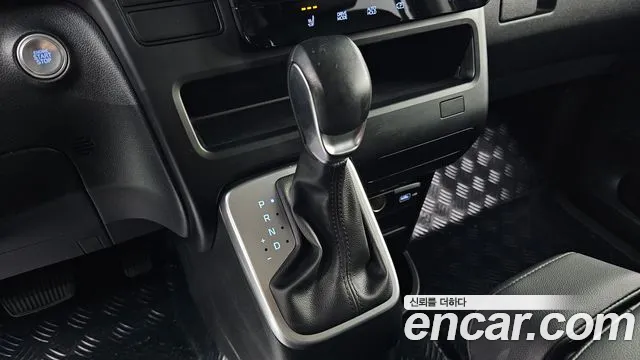 Hyundai Staria — Фото автомобиля 9