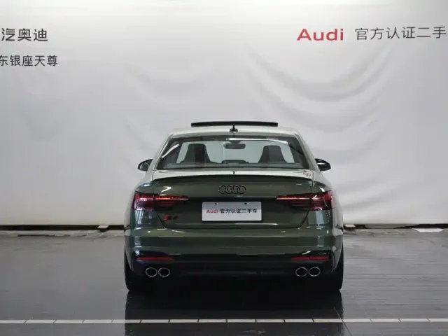 Audi S4 — Фото автомобиля 6