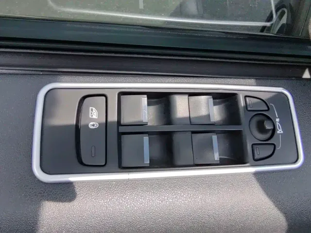 Land Rover Discovery Sport — Фото автомобиля 18