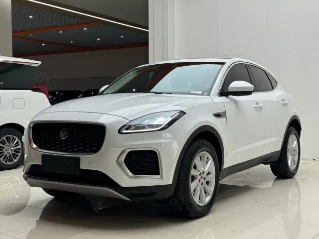 Фотография автомобиля — Jaguar E-PACE
