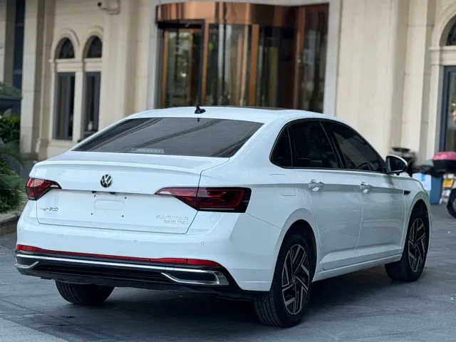 Volkswagen Sagitar — Фото автомобиля 7