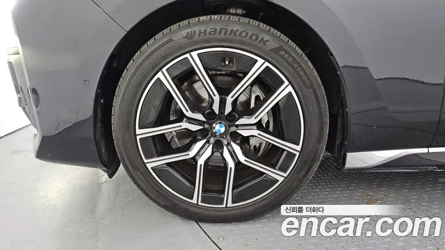 BMW 7-Series — Фото автомобиля 5