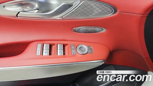 Genesis GV70 — Фото автомобиля 27