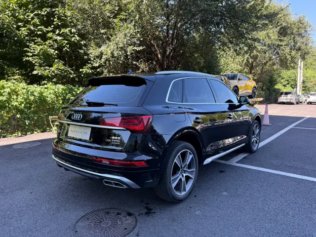 Audi Q5L — Фото автомобиля 21