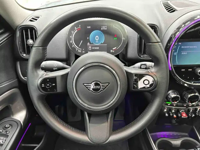 MINI Countryman — Фото автомобиля 8