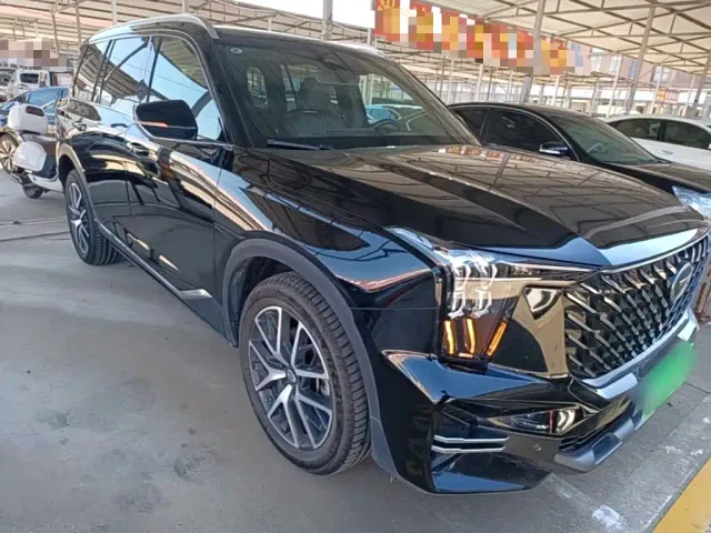 GAC Trumpchi GS8 — Фото автомобиля 3