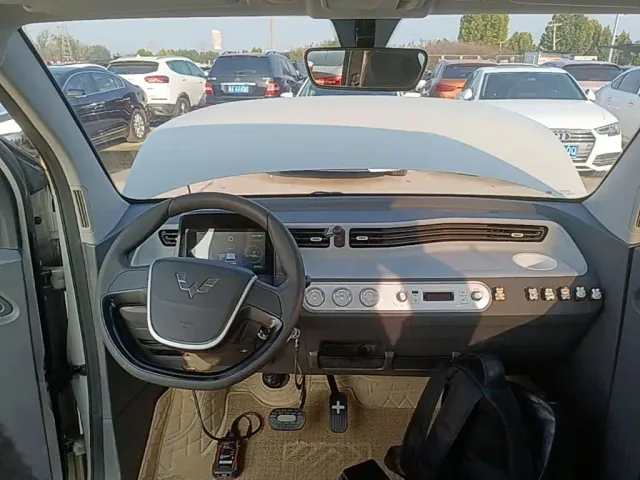 Wuling Hongguang Mini EV — Фото автомобиля 9