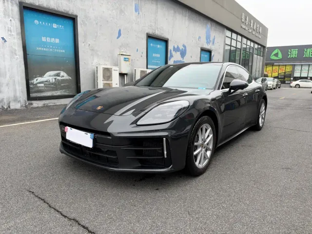 Фотография автомобиля — Porsche Panamera