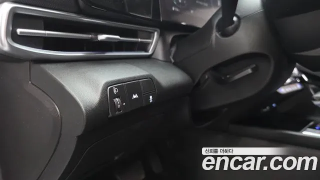 Hyundai AVANTE Avante (CN7) — Фото автомобиля 22