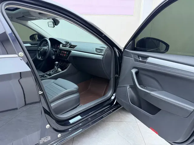 Skoda Superb — Фото автомобиля 22
