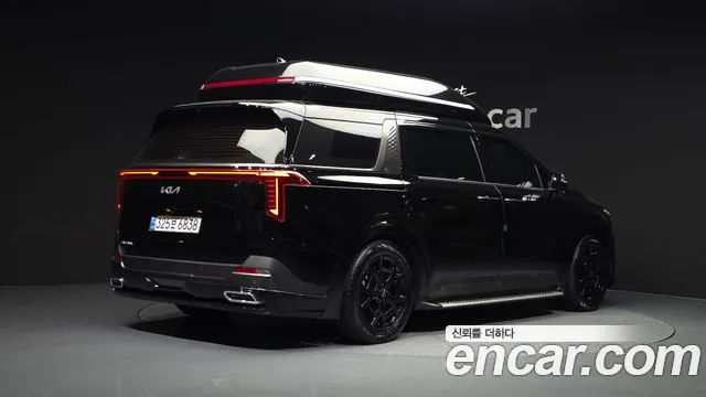 Kia Canival Новый Carnival 4 поколение Дизель 9 мест Hi-Limousine (Спецкузов) — Фото автомобиля 2