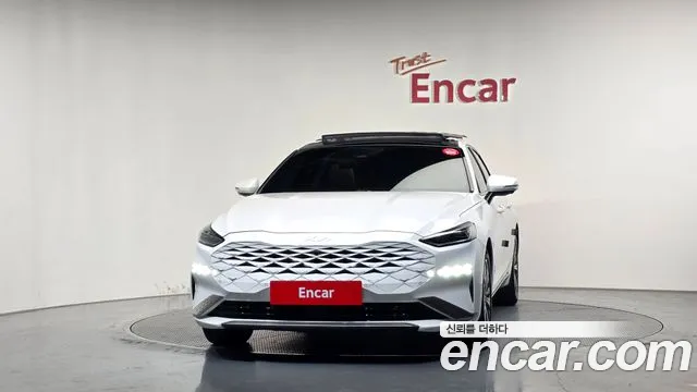 Kia K8 Hybrid — Фото автомобиля 3