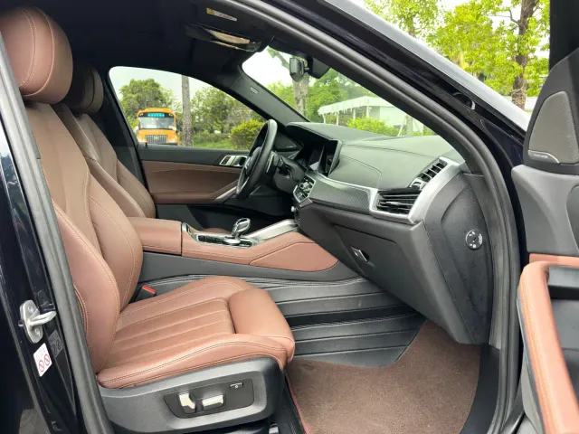 BMW X6 — Фото автомобиля 11