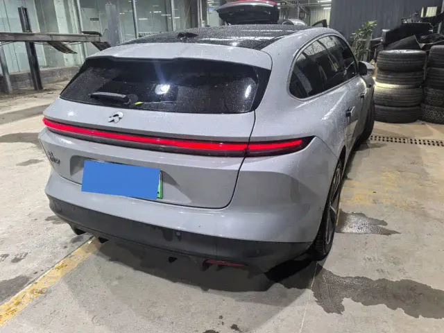 Nio ET5 Touring — Фото автомобиля 3