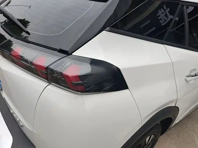 Peugeot 2008 — Фото автомобиля 7
