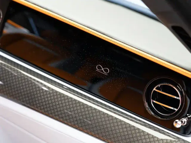Rolls-Royce Ghost — Фото автомобиля 23
