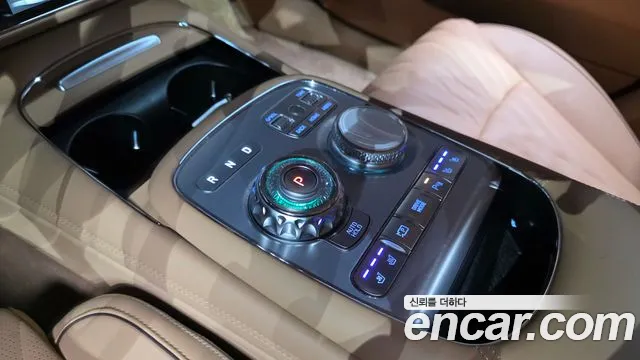 Genesis G90 — Фото автомобиля 9