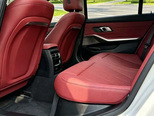 BMW 3 Series — Фото автомобиля 9