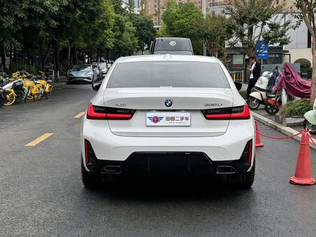 BMW 3 Series — Фото автомобиля 5